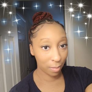 Meet your Posher, Lorraine